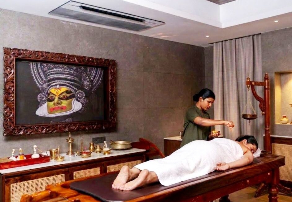Deep Tissue Massage: Ultimate Guide to Benefits, Techniques, Prices & Best Spas in Kerala (2026)